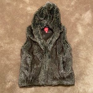 Saks Fifth Avenue fur vest! Size: medium/ large
